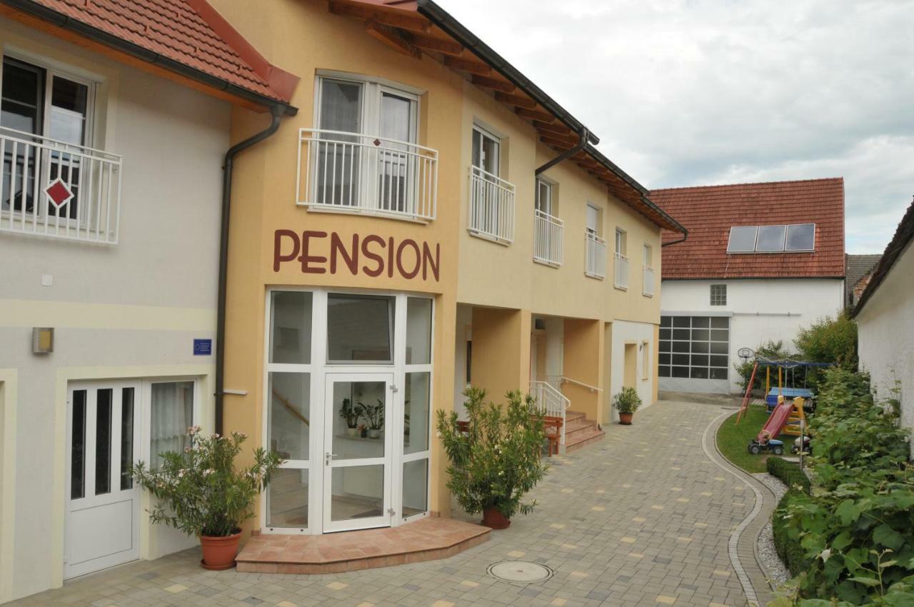 Pension Schloegl ลุทซ์มันน์บวร์ก ภายนอก รูปภาพ