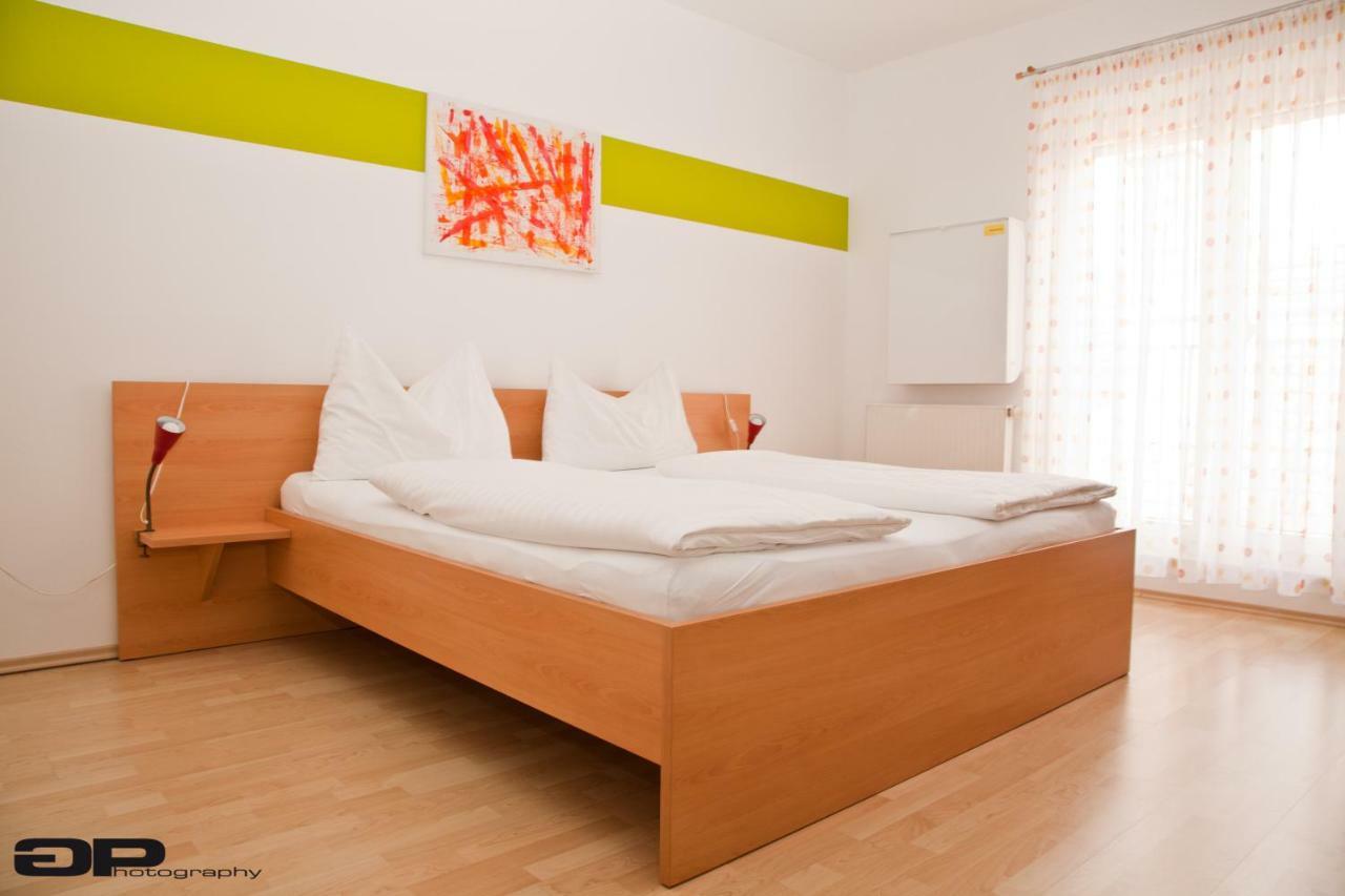 Pension Schloegl ลุทซ์มันน์บวร์ก ภายนอก รูปภาพ